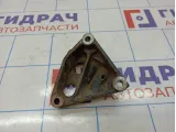 Кронштейн двигателя правый Toyota Corolla (E180) 12315-37030.