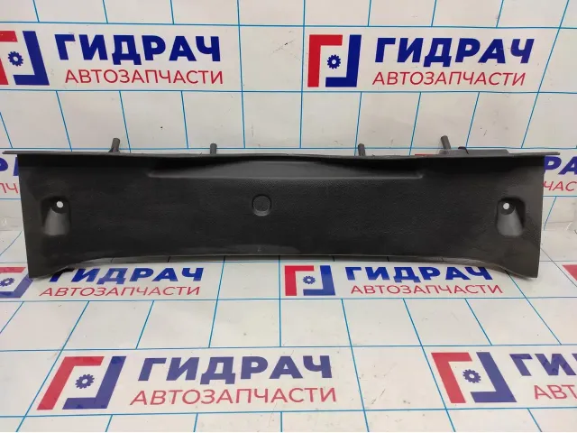 Накладка на заднюю панель Toyota Corolla E18 5838702221.