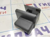 Заглушка крепления сиденья Toyota Corolla E18 7213802240.