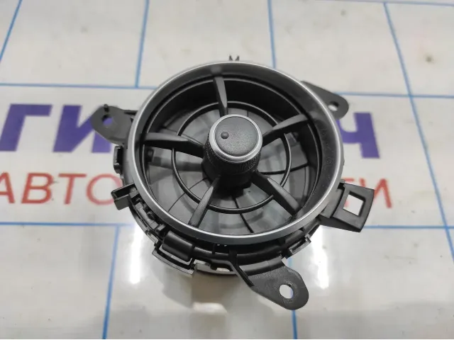 Дефлектор воздушный правый Toyota Corolla E18 5568012280C2.