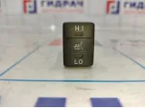Кнопка обогрева сидений левая Toyota Corolla E18 8475112112.