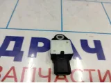 Датчик AIR BAG передний Toyota Corolla E18 8983102150.