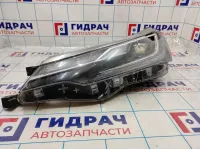 Фара левая Toyota Corolla E18 8115002L70. Стекло под замену. Трещина на корпусе.
