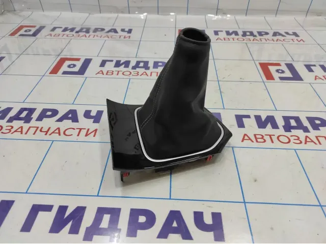 Накладка декоративная Toyota Corolla E18 5884302580. На кулису КПП.