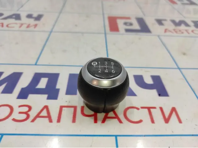 Рукоятка кулисы КПП Toyota Corolla E18 3350402501C3.
