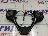 Блок кнопок в рулевое колесо Toyota Corolla E18 8425002690C1.