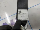 Ремень безопасности задний центральный Toyota Corolla E18 7347002401.