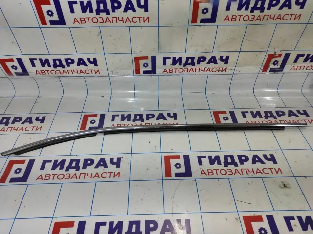 Накладка стекла заднего левого Toyota Corolla E18 7574012440.