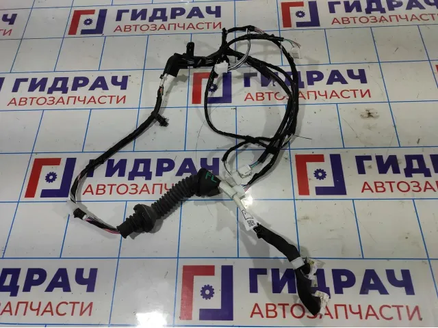 Проводка (коса) двери передней левой Toyota Corolla E18 821520Z591.