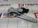 Стеклоподъемник электр. задний правый Toyota Corolla E18 6983002640.