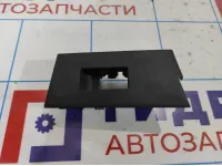 Накладка кнопки стеклоподъемника заднего правого Toyota Corolla E18 7427102620C1.