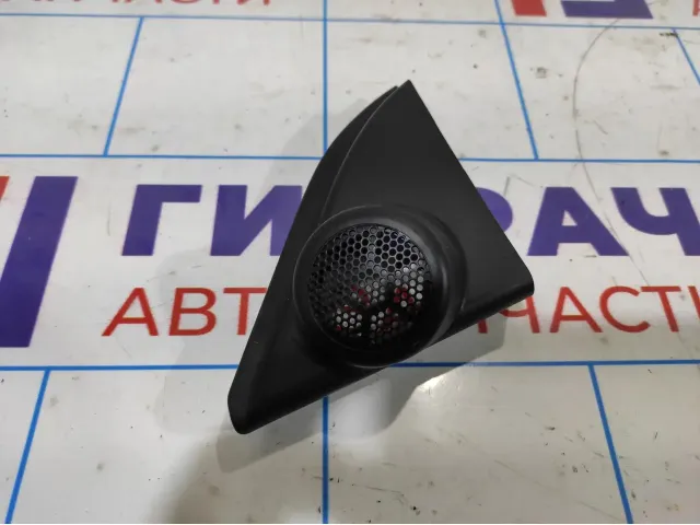 Крышка зеркала внутренняя левая Toyota Corolla E18 6749202440.