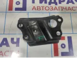 Кронштейн передней балки Toyota Corolla E18 5225502010. Правый.