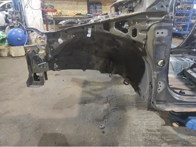 Лонжерон передний левый Toyota Corolla E18 5373202020.