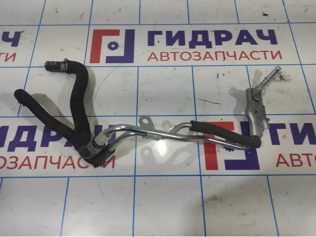 Трубка Toyota Corolla E18 1736137020. С клапана отсечки топлива.