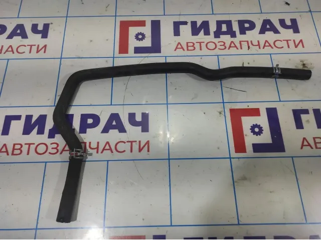 Патрубок Toyota Corolla E18 162640Y030. На расширительный бачок.