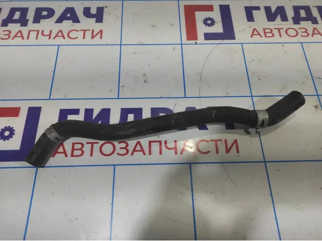 Патрубок радиатора Toyota Corolla E18 162610Y040. От радиатора на расширительный бачок.