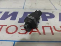 Датчик давления масла Toyota Corolla E18 8353028020.