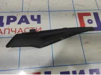 Накладка лобового стекла правая Toyota Corolla E18 5382302090.