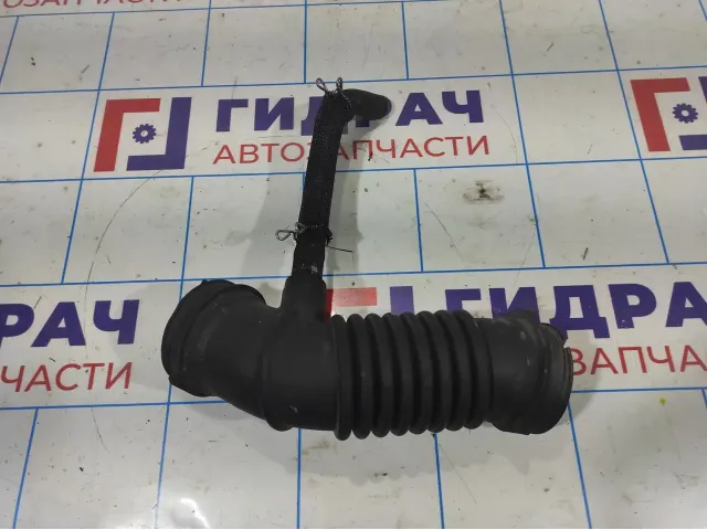 Патрубок воздушного фильтра Toyota Corolla E18 178800D230.