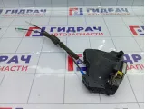 Замок двери передней левой Toyota Corolla Verso 6904002152