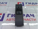 Блок управления стеклоподъемниками Toyota Corolla Verso 848200F040