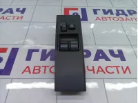 Блок управления стеклоподъемниками Toyota Corolla Verso 848200F040