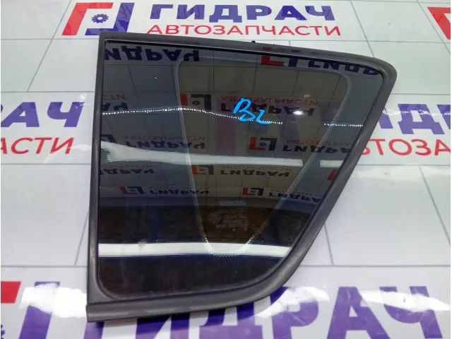 Стекло кузовное глухое (форточка) заднее левое Toyota Corolla Verso 627200F010