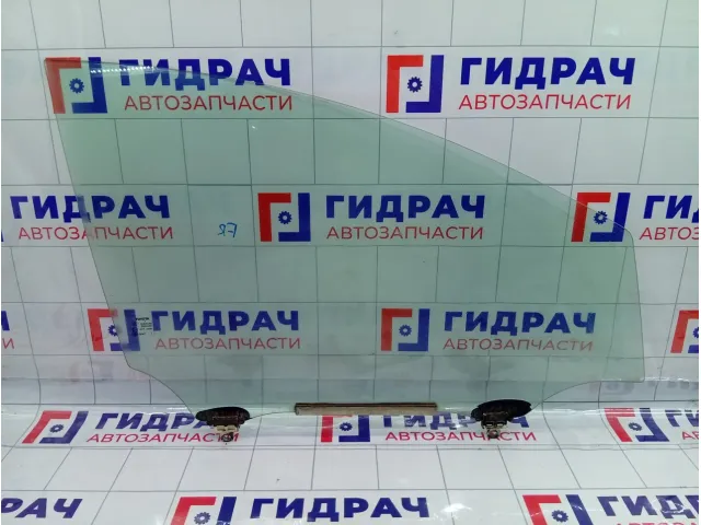 Стекло двери передней правой Toyota Corolla Verso 681010F010