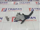Рычаг, педаль стояночного тормоза Toyota Corolla Verso 4620102190B0
