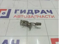 Ручка открывания лючка бензобака Toyota Corolla Verso 7730613020