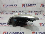Фара правая Toyota Corolla Verso 811300F060