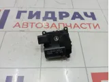 Моторчик заслонки отопителя (печки) Toyota Corolla Verso 8710602070