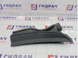 Решетка под лобовое стекло (Жабо) правая Toyota Corolla Verso 557080F020