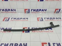 Направляющая стекла двери передней правой Toyota Corolla Verso (AR10) 67401-64011