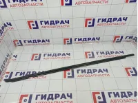 Накладка стекла переднего правого Toyota Corolla Verso (AR10) 75710-64010