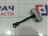 Ограничитель двери передний Toyota Corolla Verso (AR10) 68610-64010