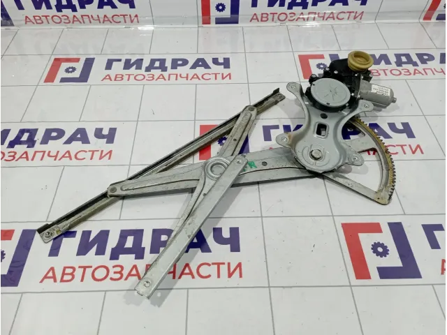 Стеклоподъемник электрический передний правый Toyota Corolla Verso (AR10) 69810-0F010