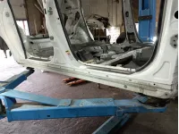 Порог со стойокой правый Toyota Corolla Verso (AR10)