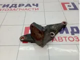 Кронштейн двигателя правый Toyota Corolla Verso (AR10) 12315-0D040