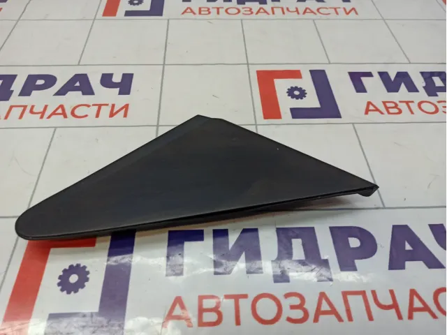 Накладка крыла переднего правого Toyota Corolla Verso (AR10) 60117-0F010