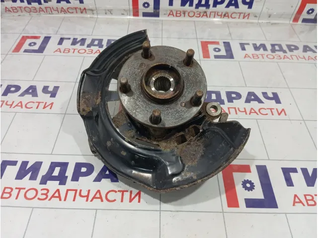 Кулак поворотный передний правый Toyota Corolla Verso 432110F020