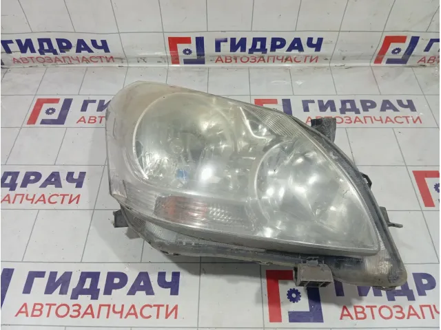 Фара правая Toyota Corolla Verso 811300F090