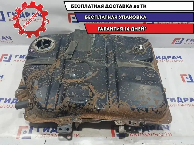 Бак топливный Toyota Estima 2 77001-28520. Дефект.