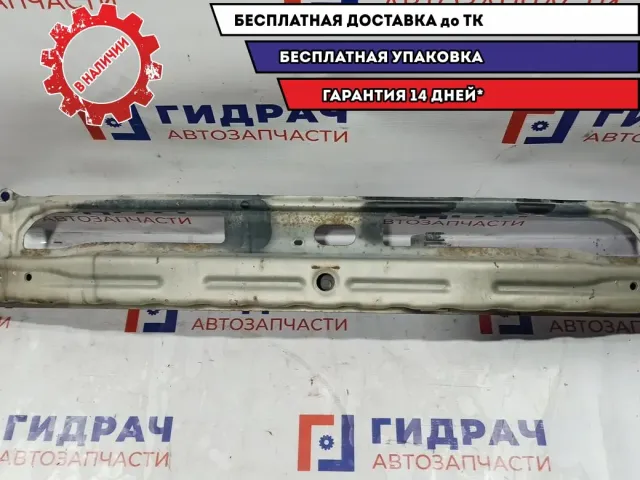 Усилитель переднего бампера Toyota Estima 2 53903-28020.