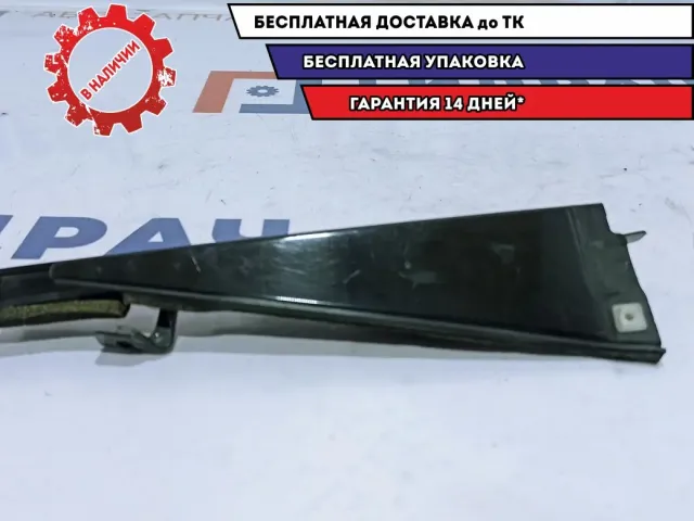 Направляющая стекла двери задней правой Toyota Estima 2 67405-28010.