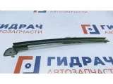 Направляющая стекла двери передней правой Toyota Estima 2 67403-28060.