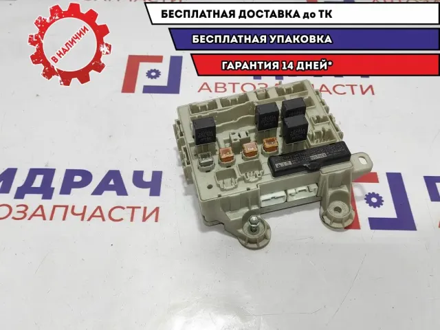 Блок предохранителей Toyota Estima 2 82734-28010.