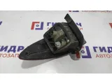 Фонарь задний наружный левый Toyota Estima 2 81561-28260.