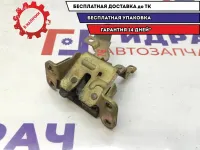 Замок двери задней левой Toyota Estima 2 69380-28060.